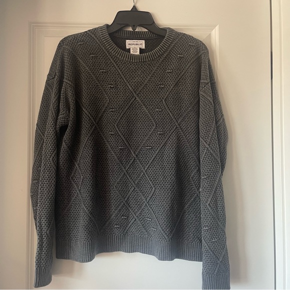 Like new For The Republic textured black gray sweater M - Picture 1 of 6
